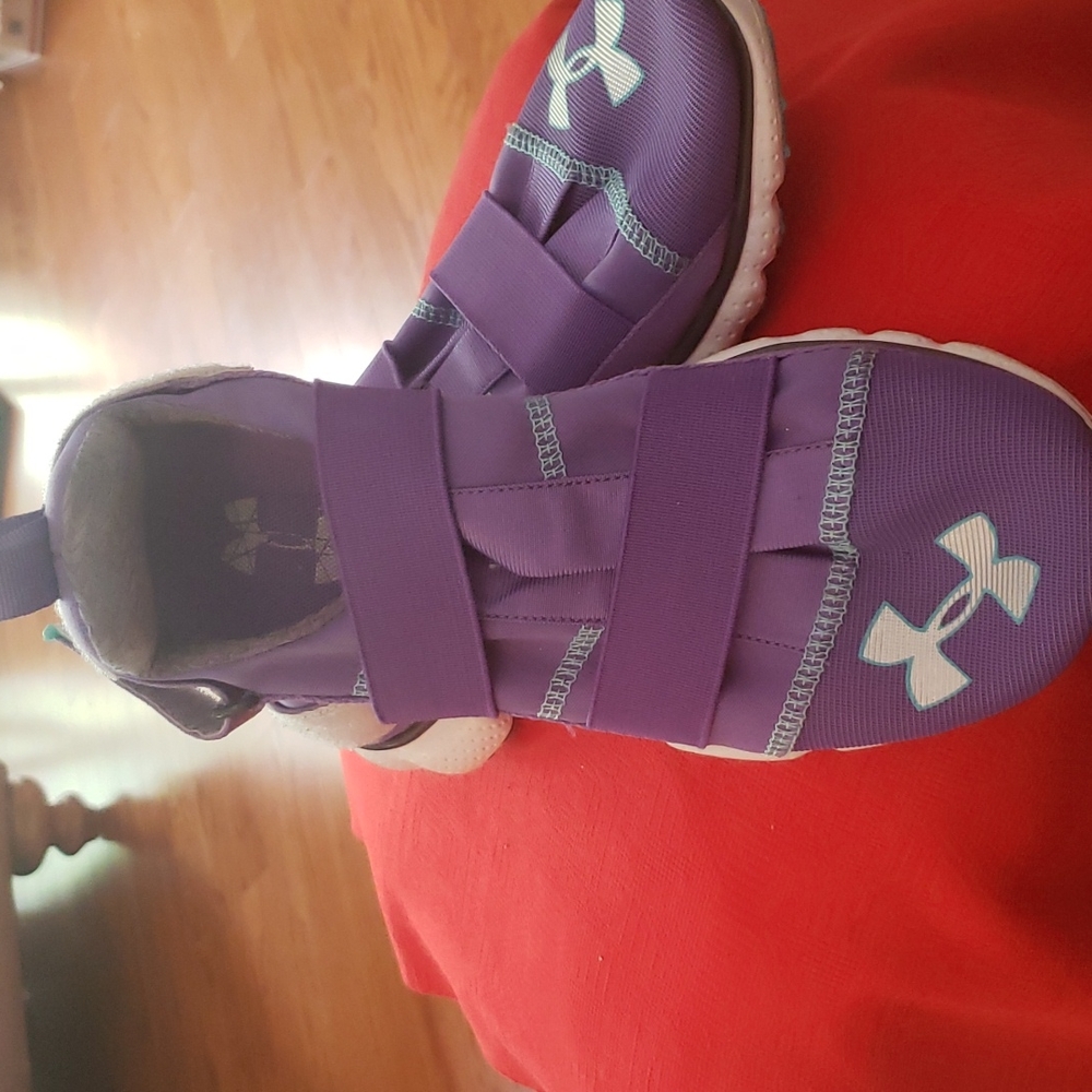 Women's shoes
